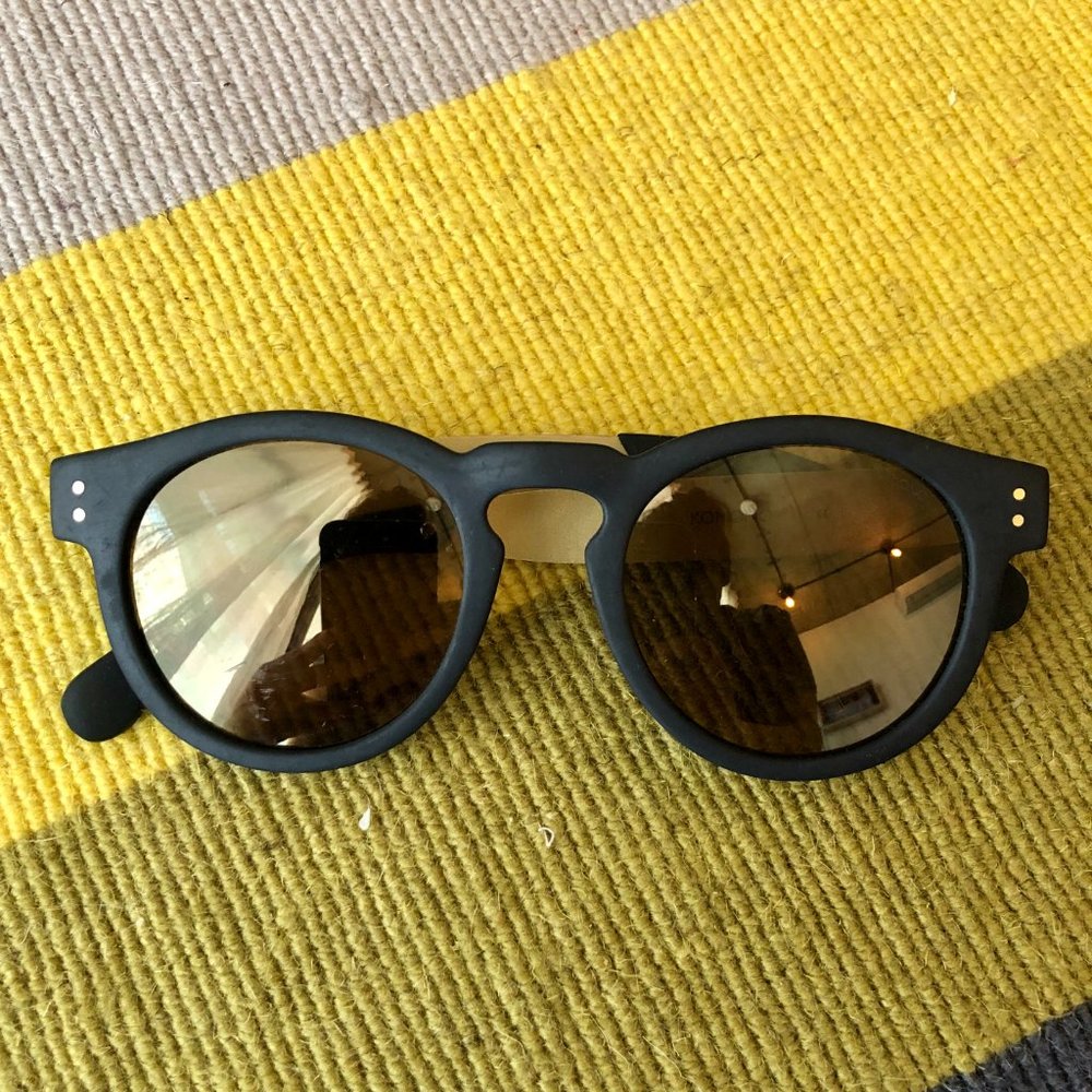Clement Sunglasses with Mirrored Golden Lenses